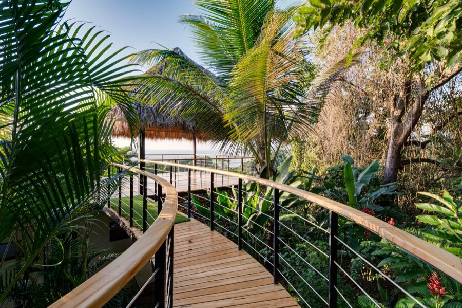 Tierra y Mar — Yoga Deck