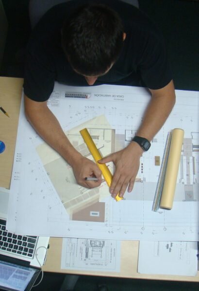 Alvarez Arquitectos studio workspace